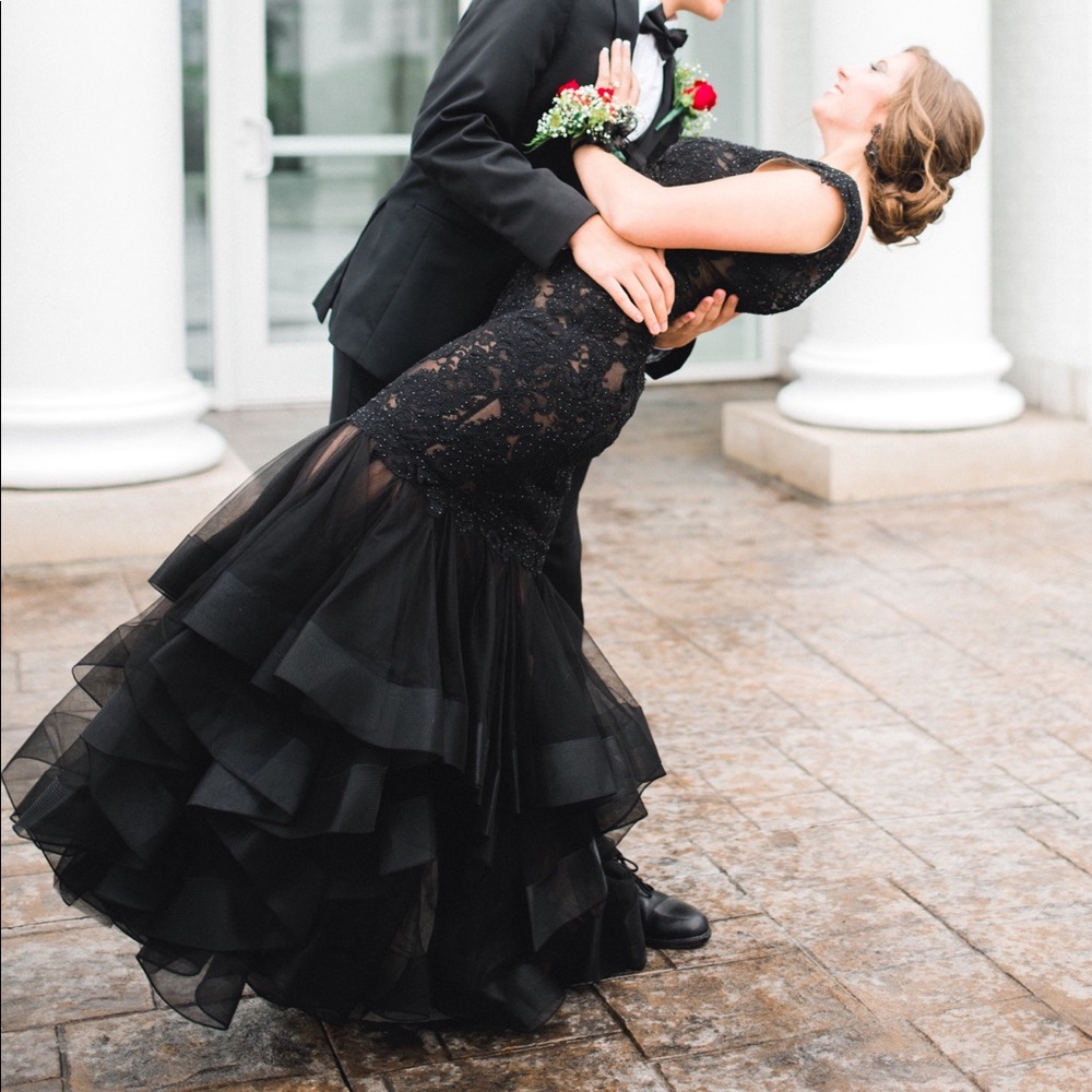 sherri hill dress